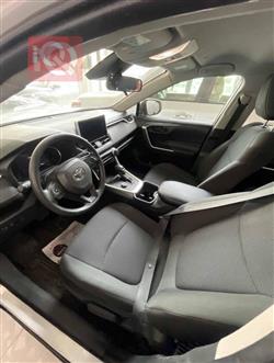 تۆیۆتا ڕاڤ 4